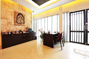 Sauna, body treatments, aromatherapy, Swedish massages, Thai massages