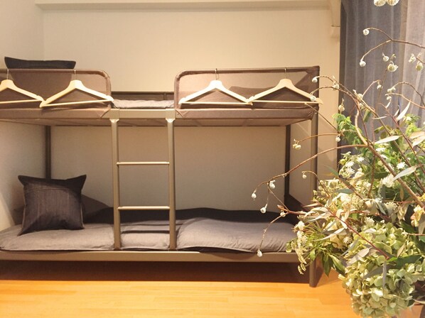 غرفة عادية (34㎡ ) | أسرّة مجانية قابلة للطي وواي فاي مجانًا