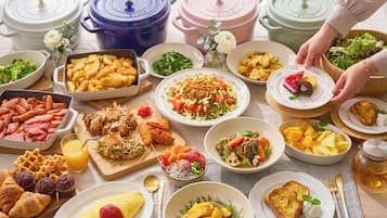 بوفيه فطور يوميًا مقابل رسوم