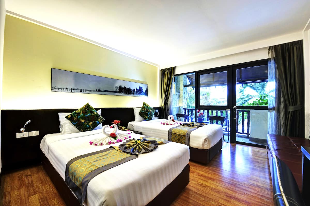 Minibar, in-room safe, rollaway beds, free WiFi