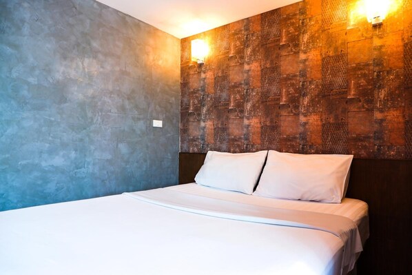 In-room safe, free WiFi