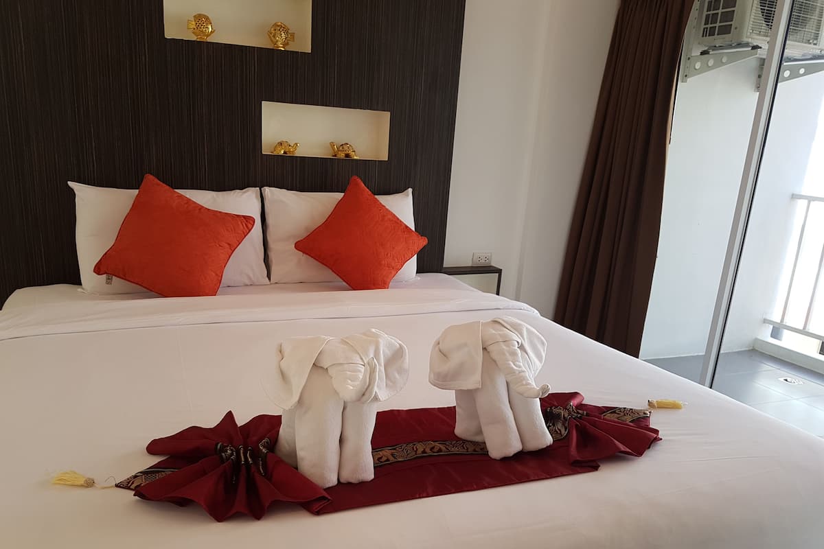 1 Bedroom Apartment | 客房内保险箱、办公桌、免费婴儿床、折叠床/加床(额外收费)