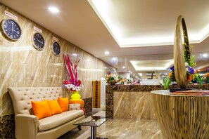 Área de estar no saguão