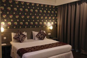Kamar Deluks (Grand) | Meja kerja dan Wi-Fi gratis