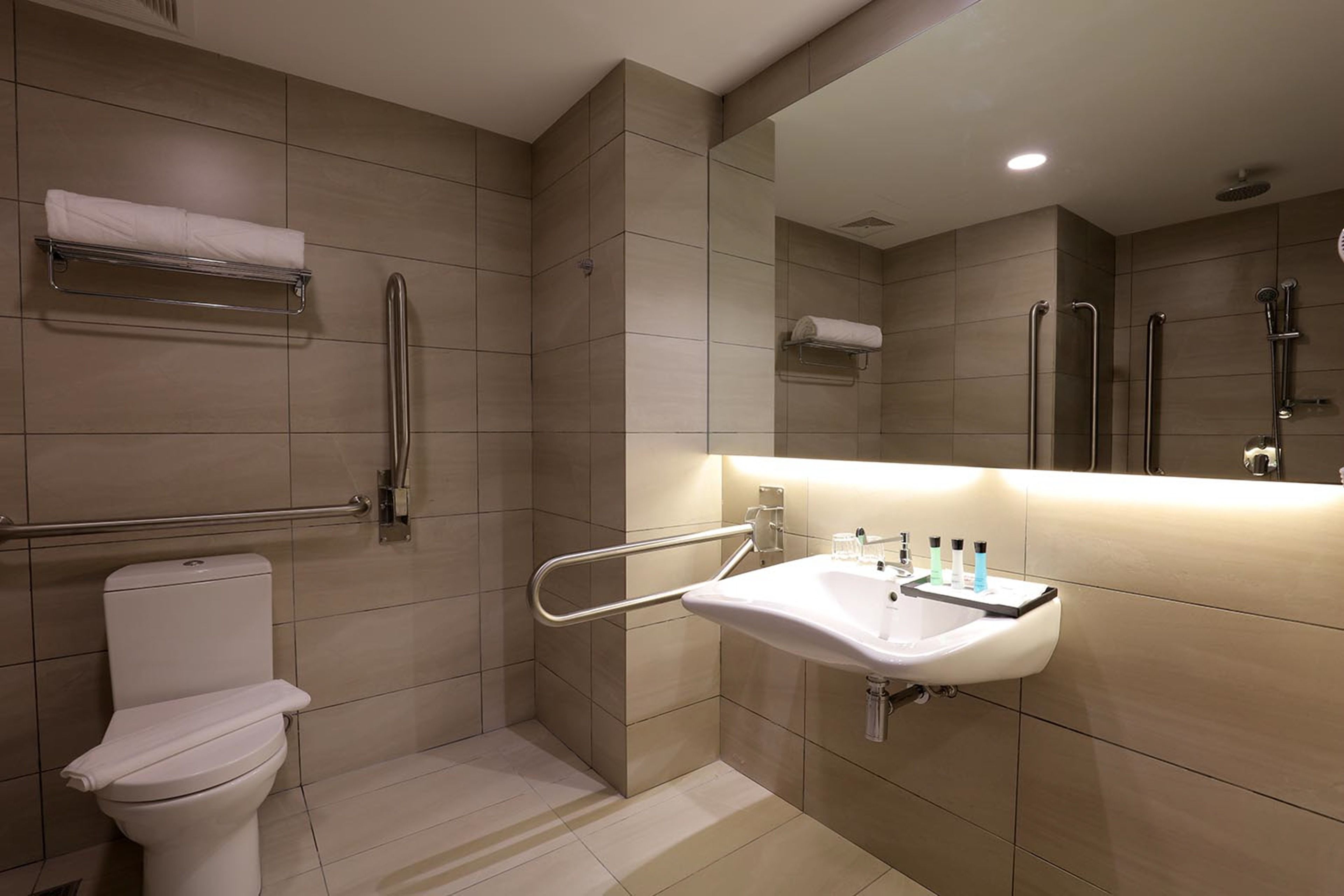 Photo - Amerin Hotel Johor Bahru