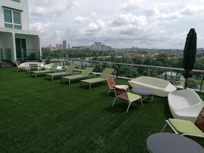 Sun deck