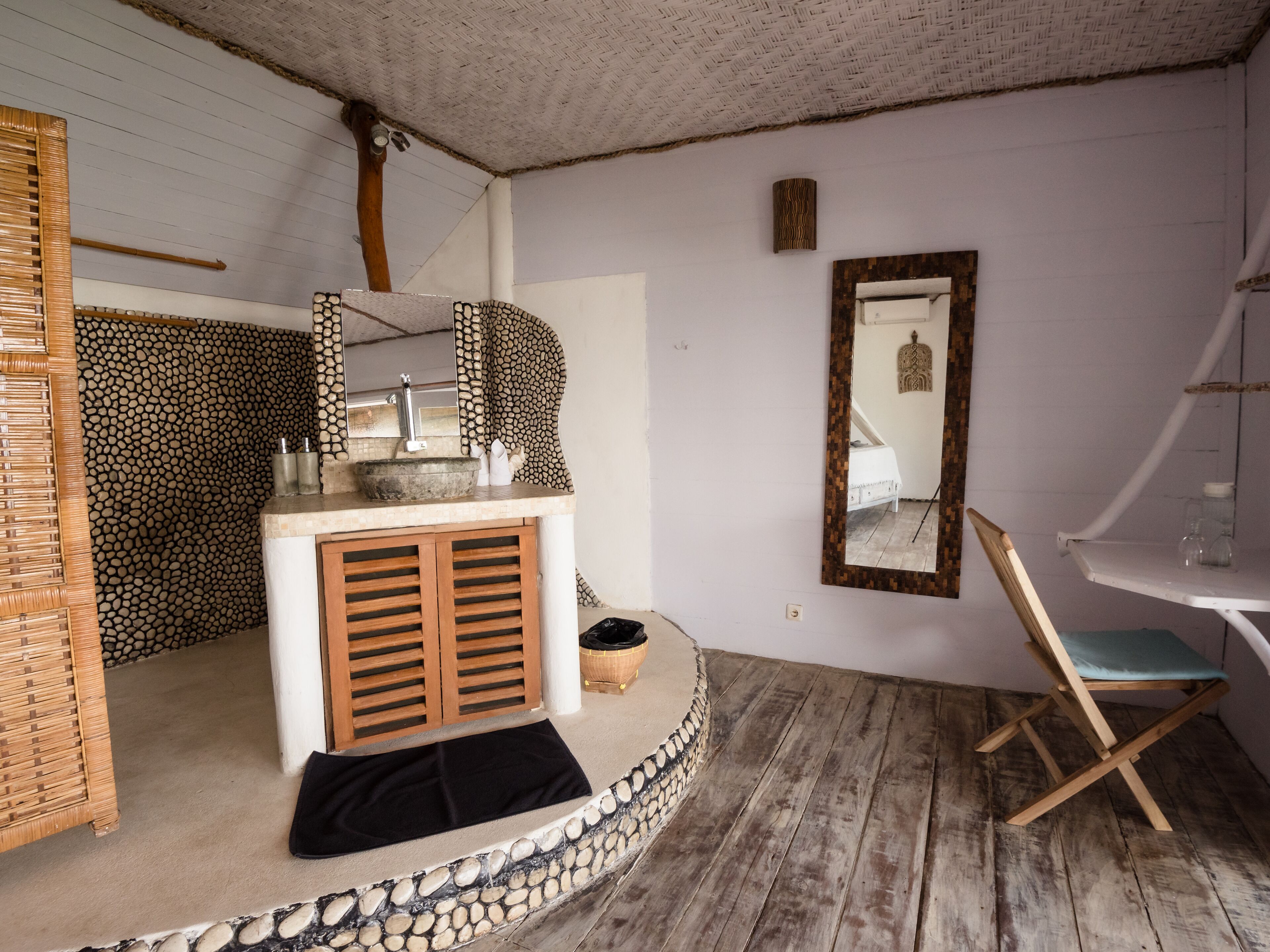 deluxe bungalow | bathroom | shower, hair dryer, towels, soap