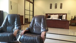 Superior Room, Pool View | Premium bedding, minibar, in-room safe, blackout drapes - Siam Court (Sattahip)