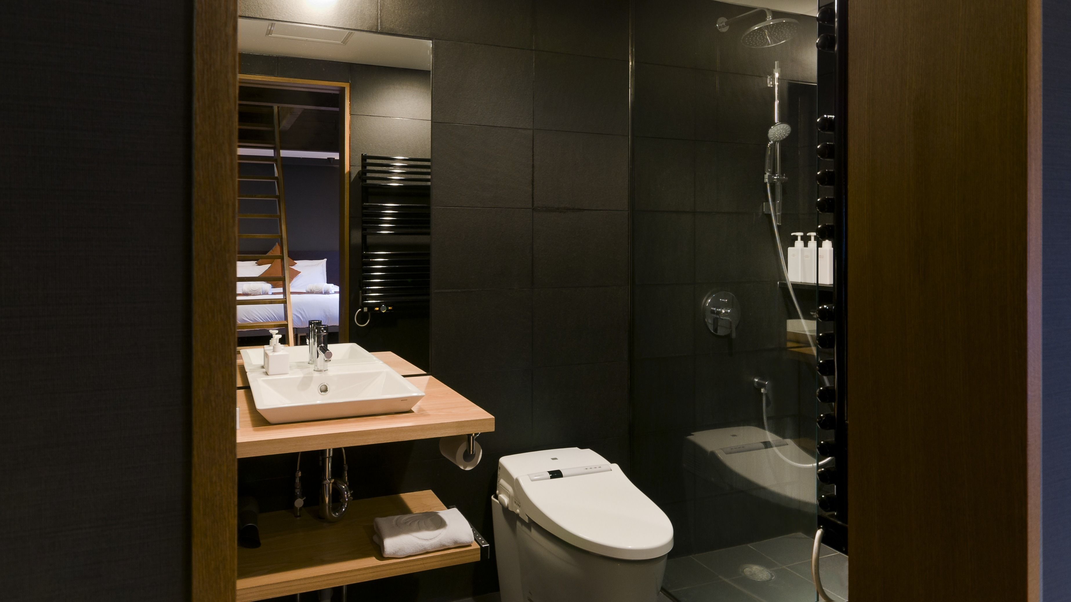 shower, free toiletries, electronic bidet, towels