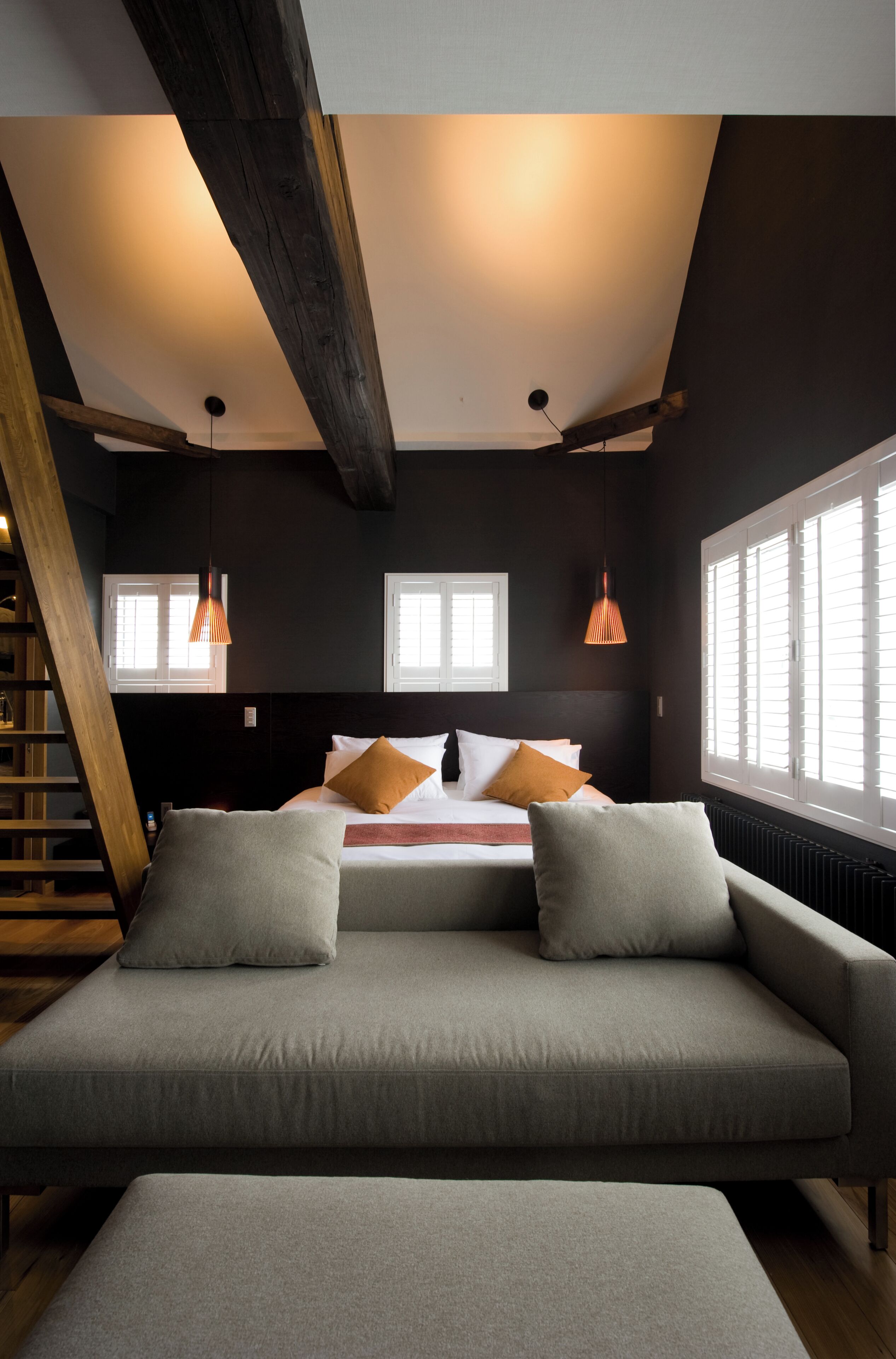 Skrivebord, strykejern/-brett, wi-fi (inkludert) og sengetøy