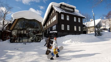 Snow and ski sports