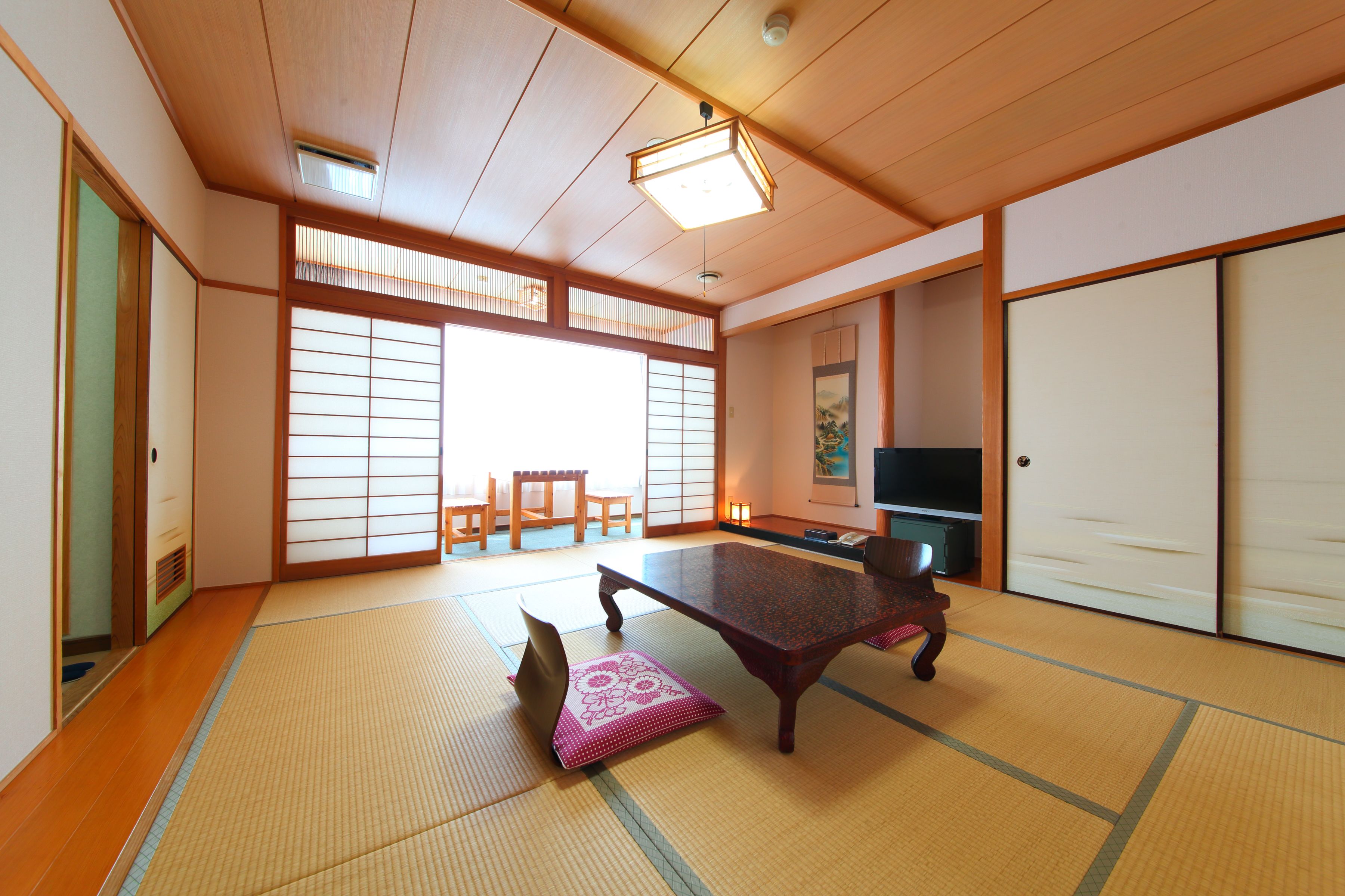 Japanese Style Room, Smoking | In-room safe, desk, free cots/infant beds, free rollaway beds