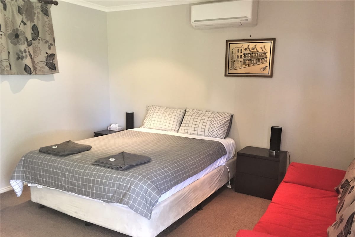 Ropa de cama de alta calidad y wifi gratis