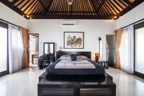 Villa, 1 Schlafzimmer (Jacuzzi) | 1 Schlafzimmer, hochwertige Bettwaren, Minibar, Zimmersafe