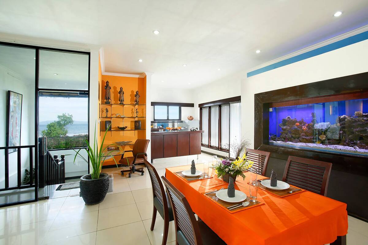 One Bedroom Superior Villa | Private kitchen | Coffee/tea maker, fridge, microwave, electric kettle