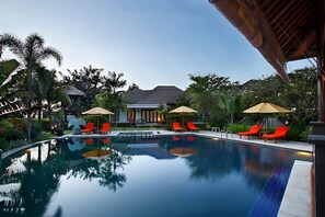 Outdoor pool - Villa L'Orange Bali (Gianyar)