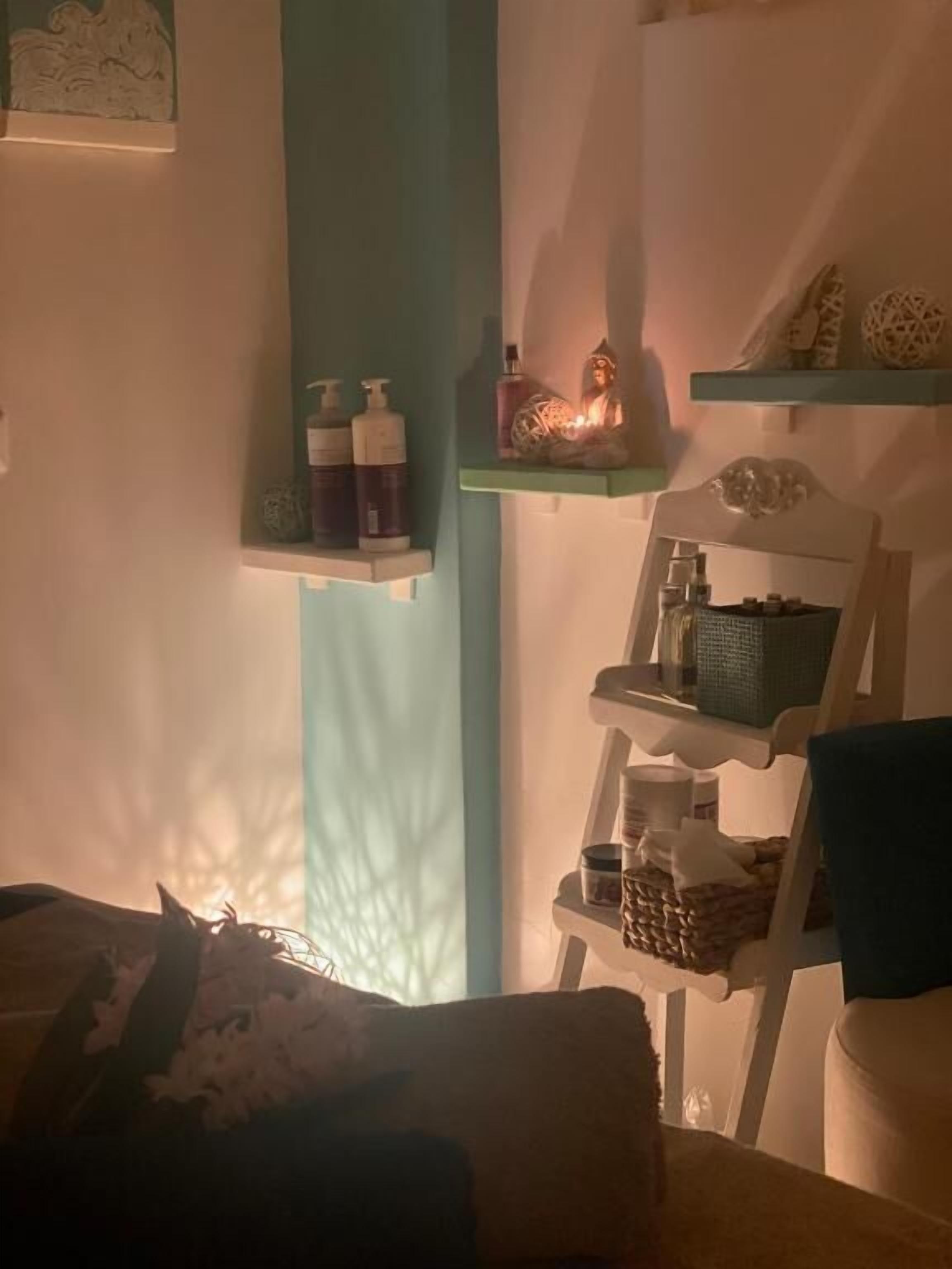 body treatments, aromatherapy, deep-tissue massages, swedish massages