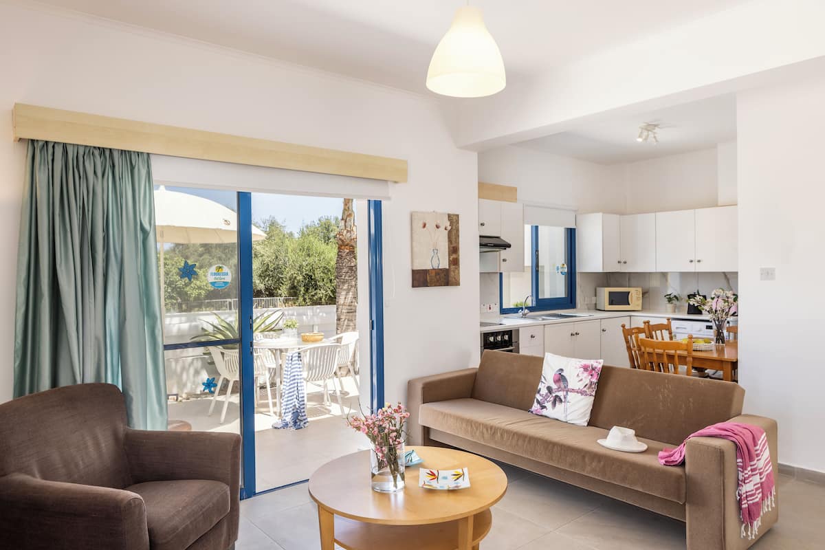 Bungalow, 1 Bedroom (8825) | Living area | Flat-screen TV
