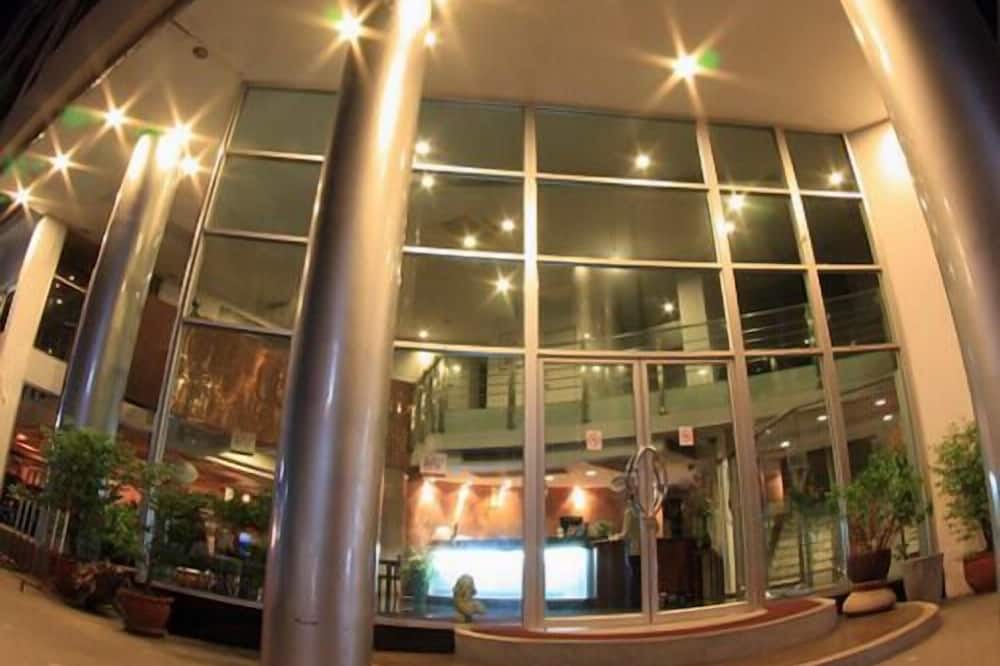 NEO Hatyai Hotel