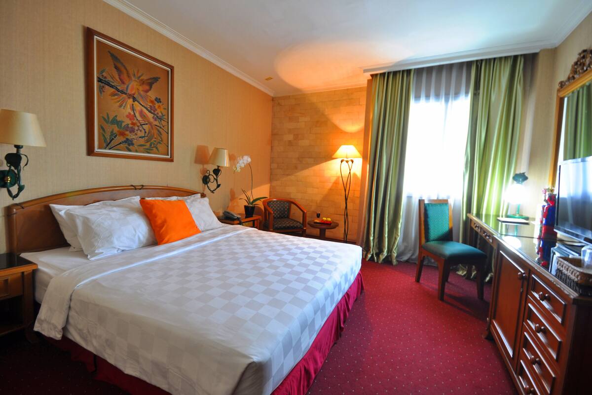 Executive Room | Desk, WiFi (free)