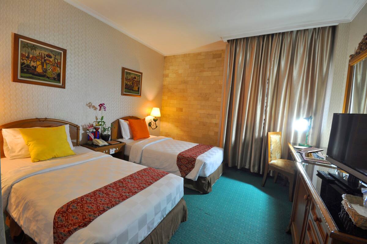 Standard Double Room | Desk, WiFi (free)
