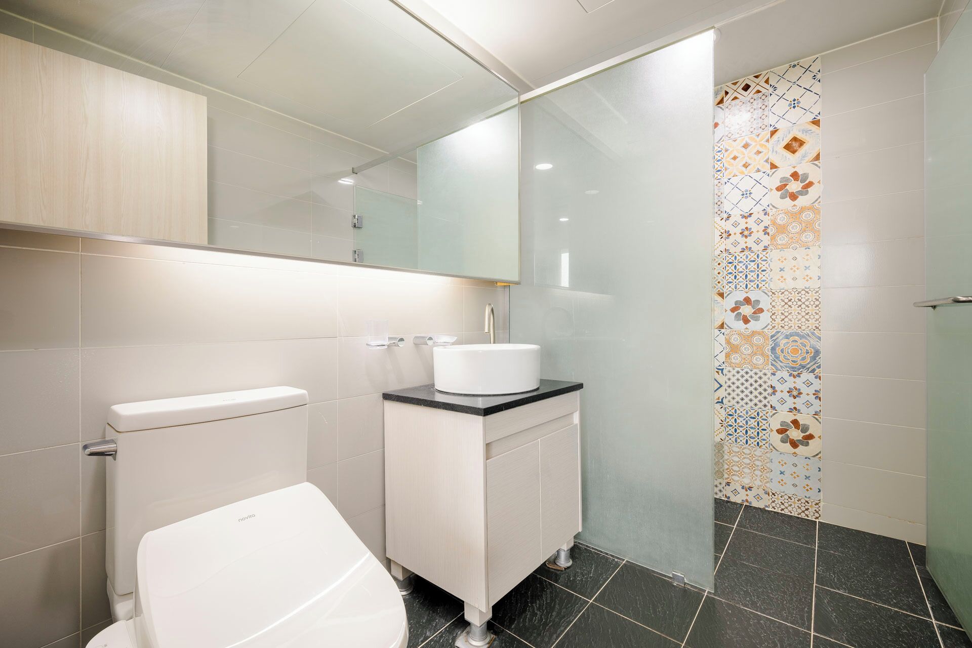 suite, 2 bedrooms, non smoking, partial ocean view | bathroom | shower, hair dryer, bidet, towels