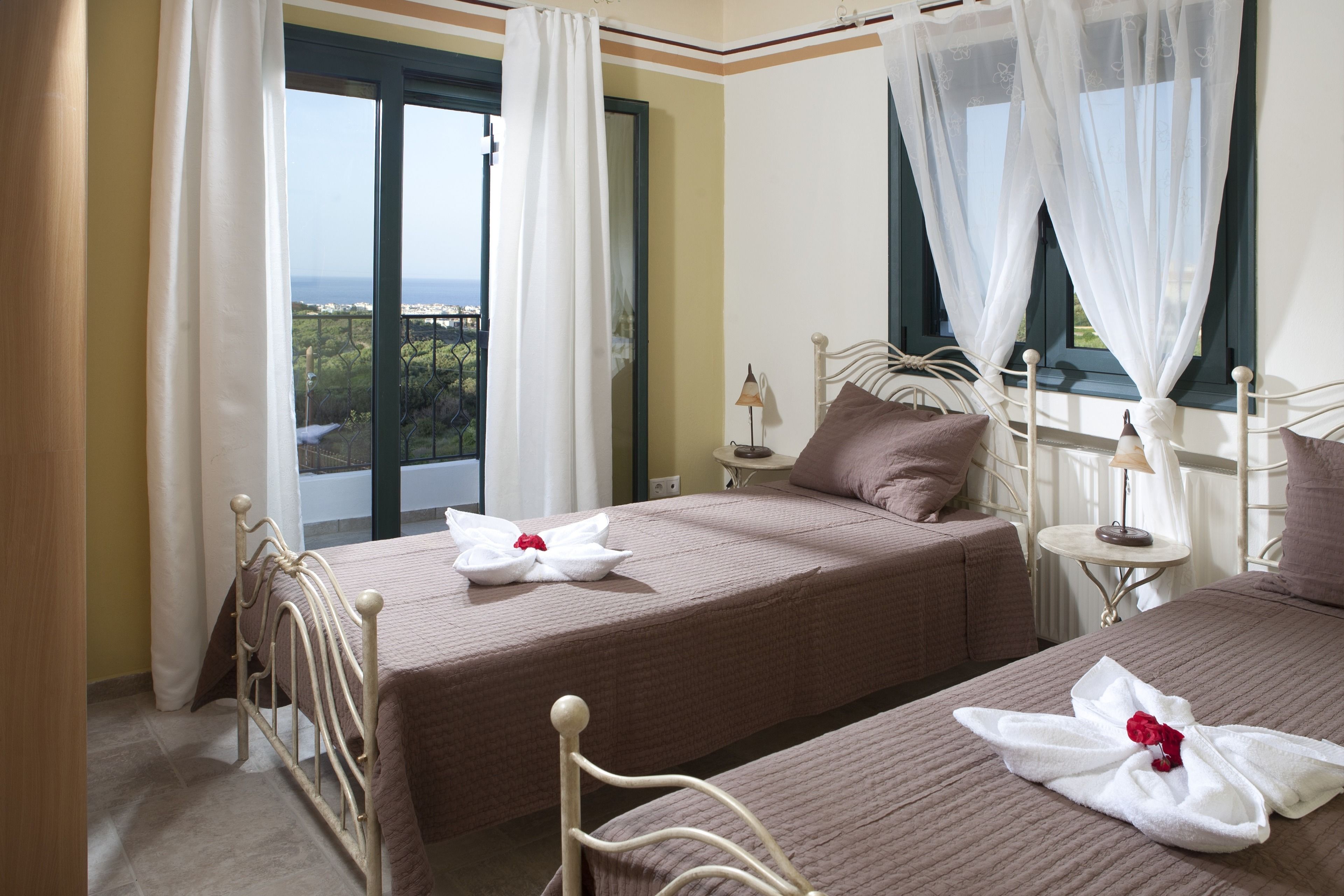 Villa, 3 Schlafzimmer, eigener Pool, Meerblick | 3 Schlafzimmer, hochwertige Bettwaren, Zimmersafe, Schreibtisch