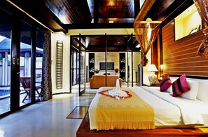 Safe på rommet, skrivebord og wi-fi (inkludert)