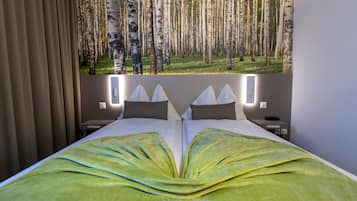 Basic Twin Room | Premium bedding, in-room safe, desk, blackout curtains