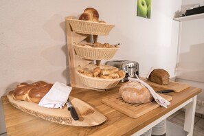 Free daily buffet breakfast - Hotel Waldhorn (Bern)