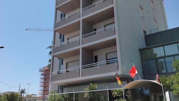 واجهة المنشأة