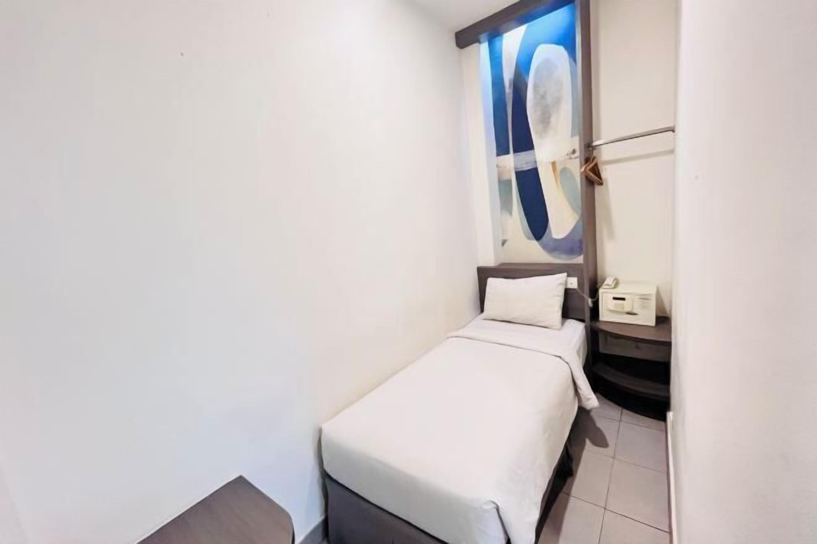 Caja de seguridad en la habitación, escritorio y wifi gratis 