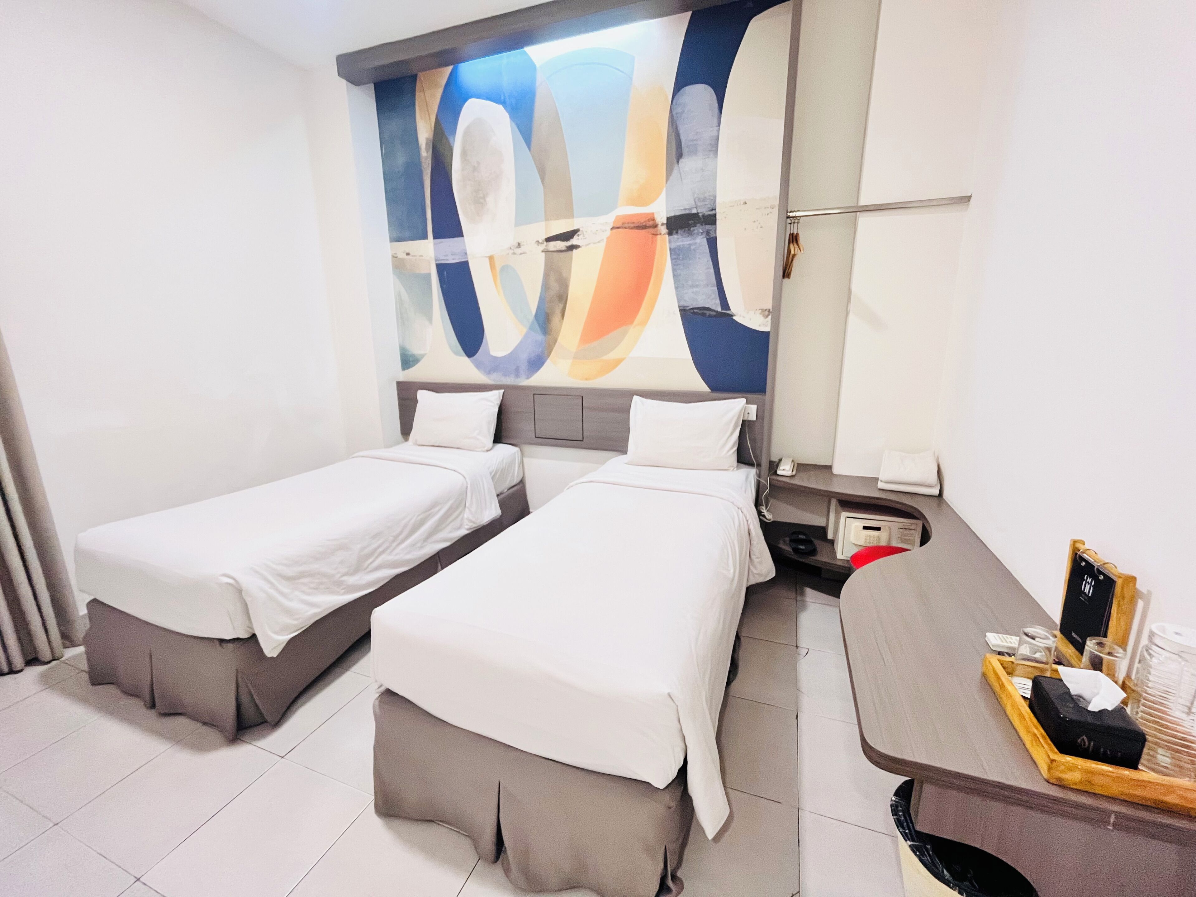 Superior Room, 2 Twin Beds | In-room safe, desk, free WiFi