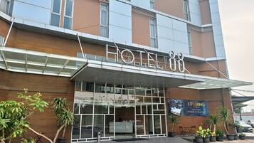 Fachada de la propiedad