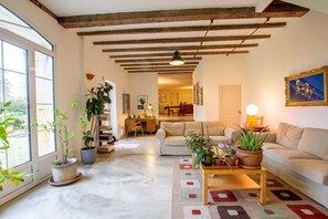 Tablette numérique, table de tennis de table