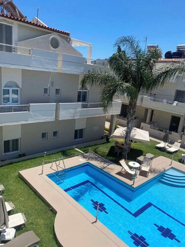 Sirena Apartments
