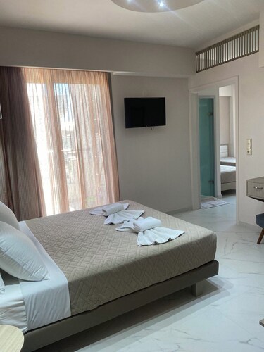 Sirena Apartments