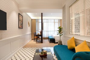 Elite-Studiosuite (Free Minibar, Extra Dinner, Foot Mass) | Badezimmer | Designer-Toilettenartikel, Haartrockner, Hausschuhe, Handtücher