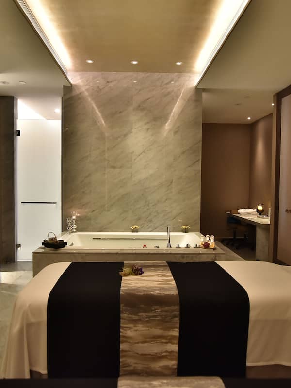 Hot tub, body treatments, aromatherapy, Swedish massages, Thai massages