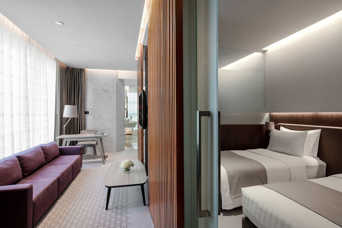 Minibar, in-room safe, desk, blackout drapes