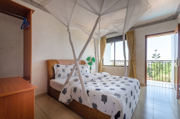 Standard Single Room | Desk, laptop workspace, blackout drapes, soundproofing - Nob View Hotel (Kampala)