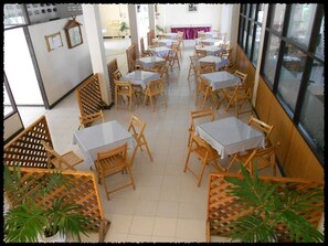 Dining - We Train Hotel Donmuang - Hostel (Bangkok)