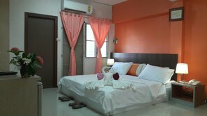 Deluxe Double Room | Desk, free WiFi