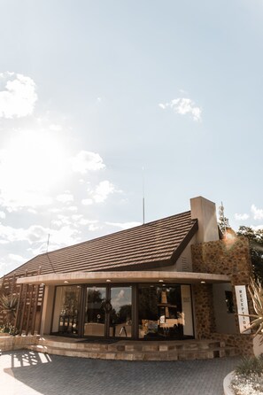 Exterior - Bona Bona Game Lodge (Maquassi Hills)