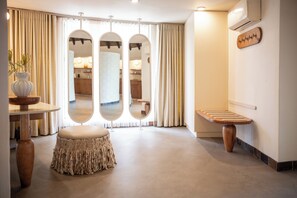 Honeymoon Suite - Bona Bona Game Lodge (Maquassi Hills)