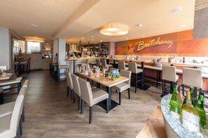 Buiten dineren