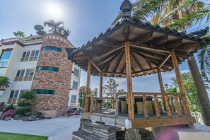 Área de parrillas y picnic