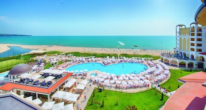 Alua Helios Bay