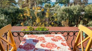 Chambre Double Standard, balcon, vue lac | Balcon