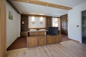 Luxury-Doppelzimmer, 1 Schlafzimmer, Bergseite